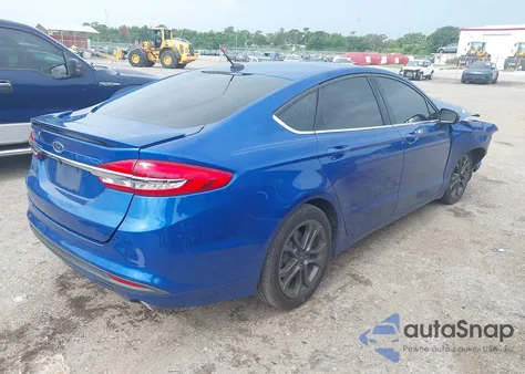 2018 Ford Fusion S z USA, uszkodzony, nr VIN 3FA6P0G76JR210473